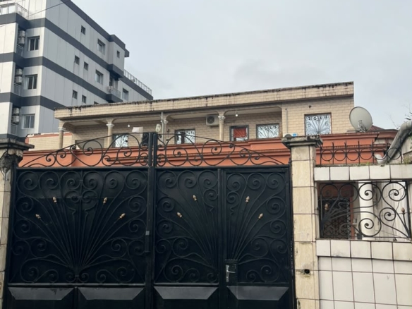 RÉSIDENCE SIC À VENDRE À MAKEPE 400m²