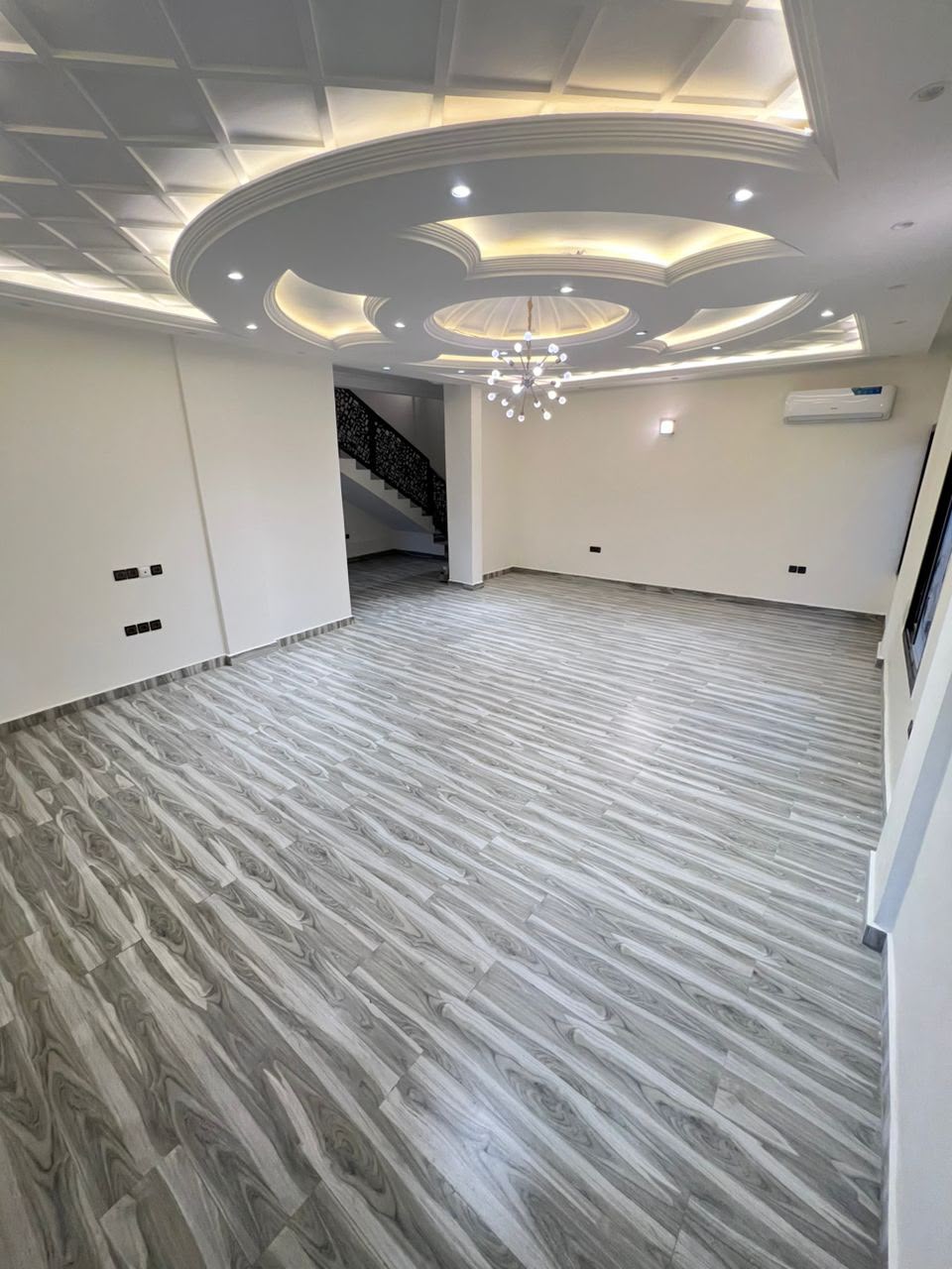 APPARTEMENT DUPLEX CLIMATISÉ HAUT STANDING À LOUER