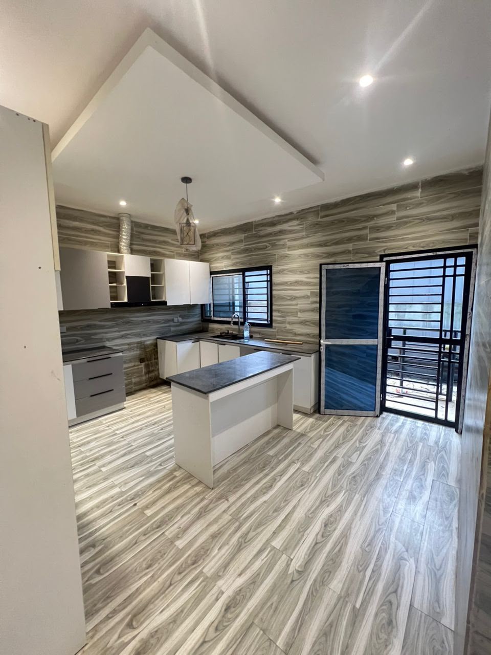 APPARTEMENT DUPLEX CLIMATISÉ HAUT STANDING À LOUER
