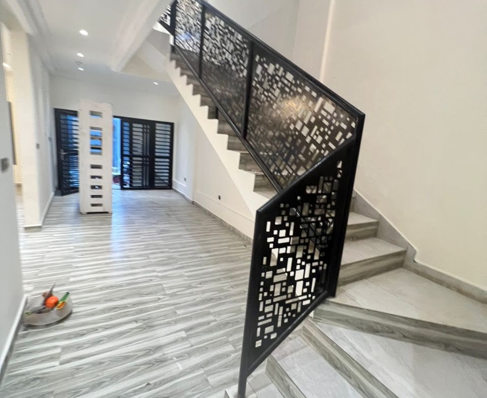 APPARTEMENT DUPLEX CLIMATISÉ HAUT STANDING À LOUER