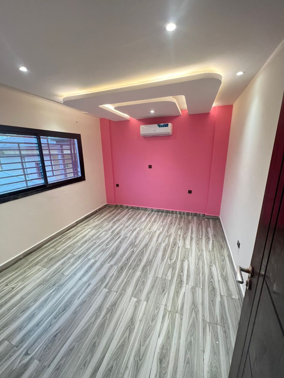 APPARTEMENT DUPLEX CLIMATISÉ HAUT STANDING À LOUER