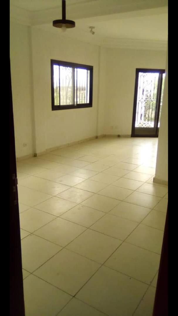 WhatsApp Image 2026-10-20 at 16.51.24 (1) APPARTEMENTS DE STANDING À LOUER À BONAMOUSSADI – SANTA BARBARA*