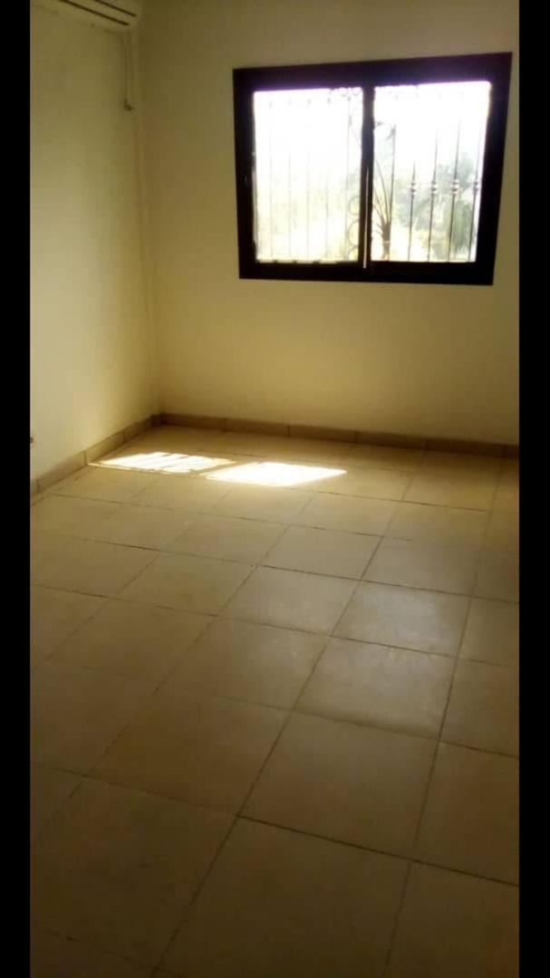 WhatsApp Image 2026-10-20 at 16.51.25 (2) APPARTEMENTS DE STANDING À LOUER À BONAMOUSSADI – SANTA BARBARA*