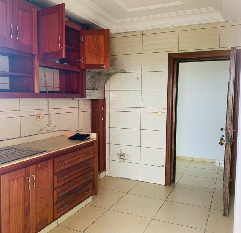 APPARTEMENT MODERNE HAUT STANDING À LOUER À AKWA